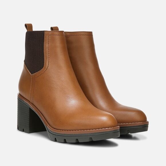 NATURALIZER Verney Brown Leather Chelsea Boot Lug Sole Weatherproof Size 9.5 New - Picture 1 of 15